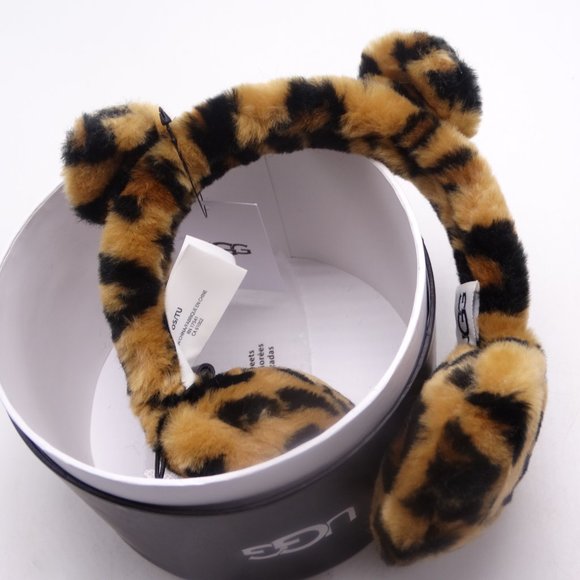 UGG FAUX FUR EARMUFF WITH EARS AND MITTENS 4-6YRS NEW - Picture 4 of 6